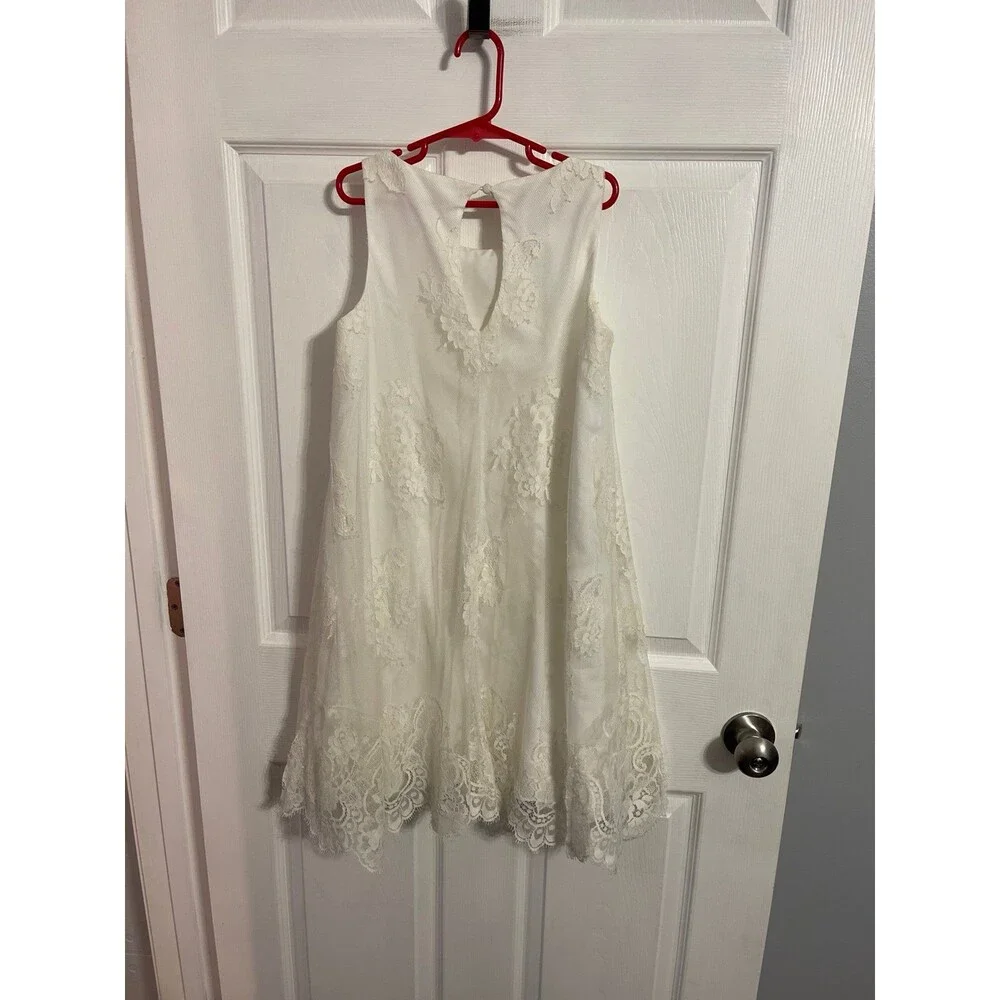 David’s Bridal Lace Dress Size 12 - Picture 3 of 6